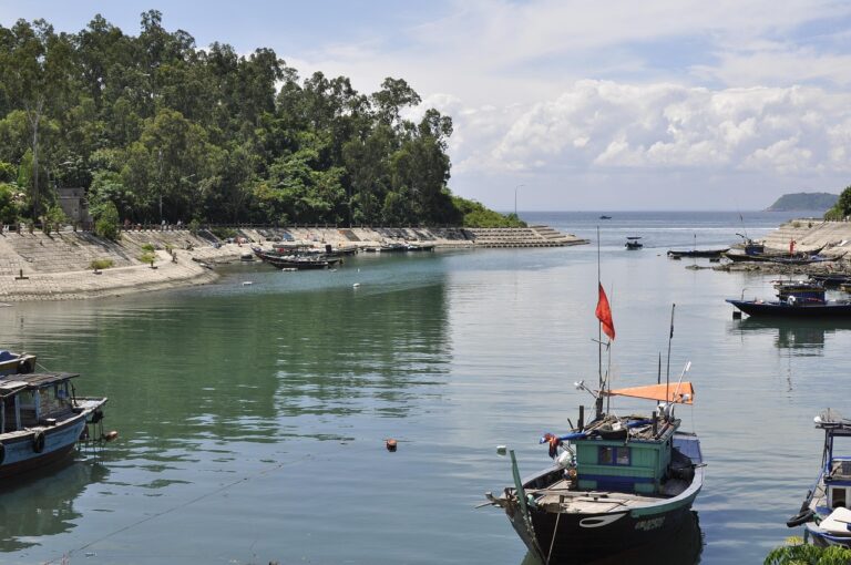 Anfänger beim Airsoft lernen Ausrüstung und Taktik für sichereres Spiel