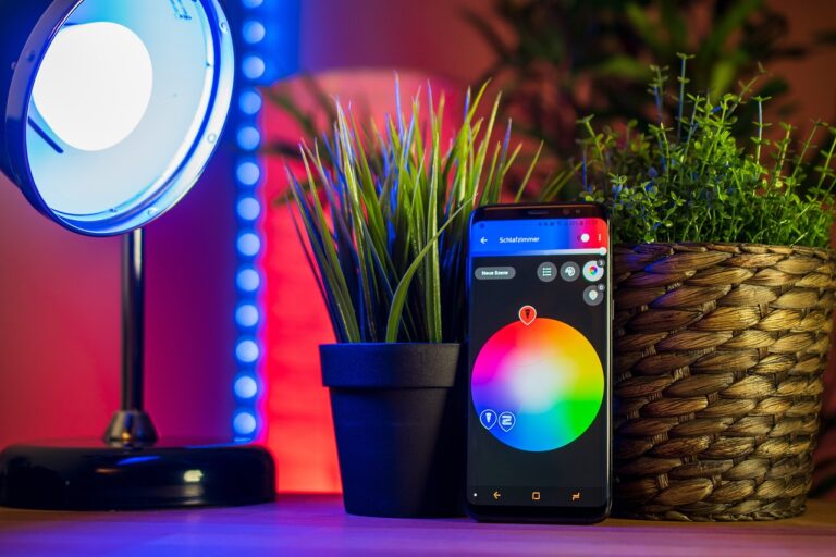 Smarthome-Technik mit smarter Licht- und Sicherheitssteuerung für Airsoft-Spielbereiche